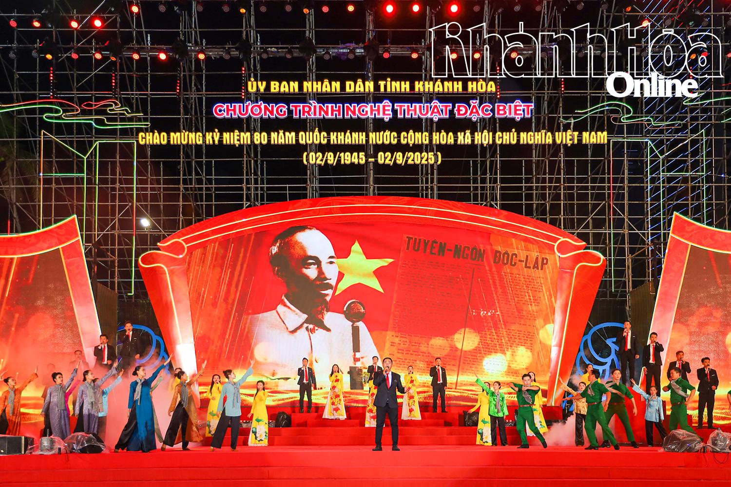 Đặc sắc chương trình nghệ thuật “Vinh quang Tổ quốc ta”