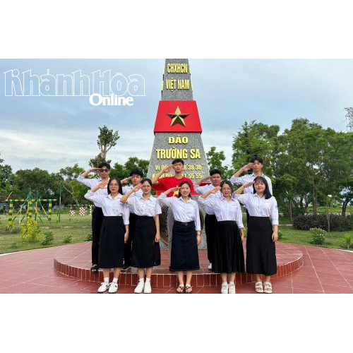Sống đẹp theo gương Bác - Kỳ 1: Góp sức trẻ xây dựng quê hương