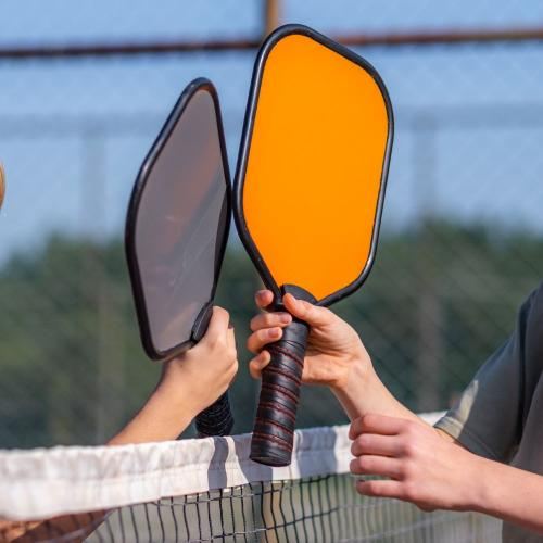 Pickleball Cho Gia Đình: Lợi Ích, Cách Chơi Và Hướng Dẫn Bắt Đầu Từ A-Z