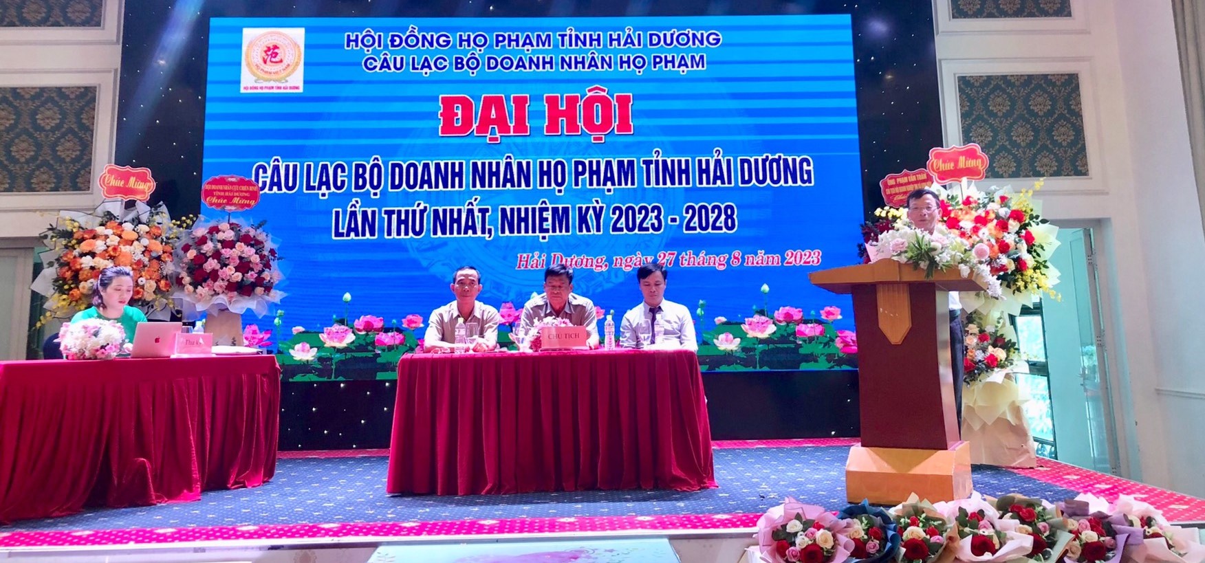 Hình ảnh đại hội