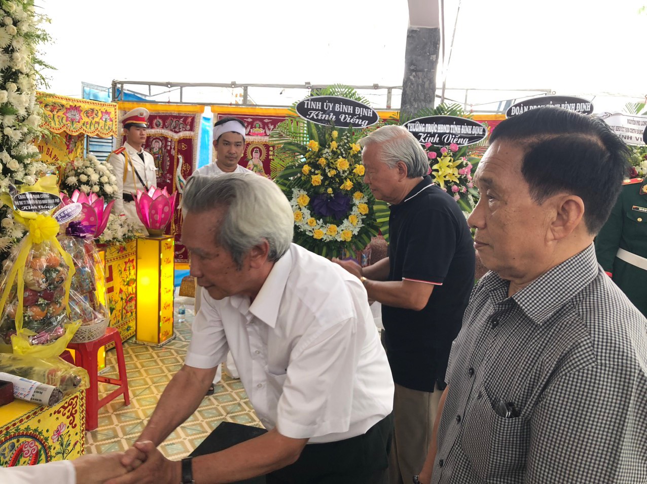 Hình ảnh hoạt động