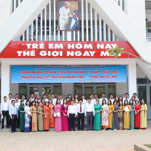 (Sự kiện) Đoàn các trường Tiểu học tham quan Trường học số THSP Đồng Nai