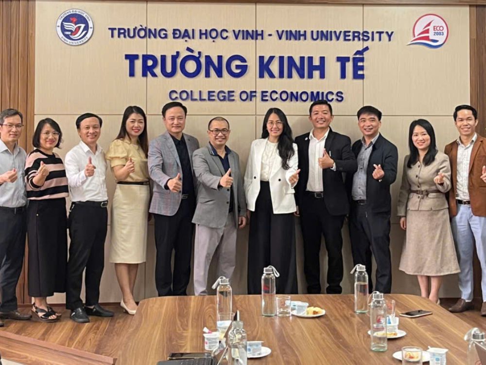 Trường học, trung tâm