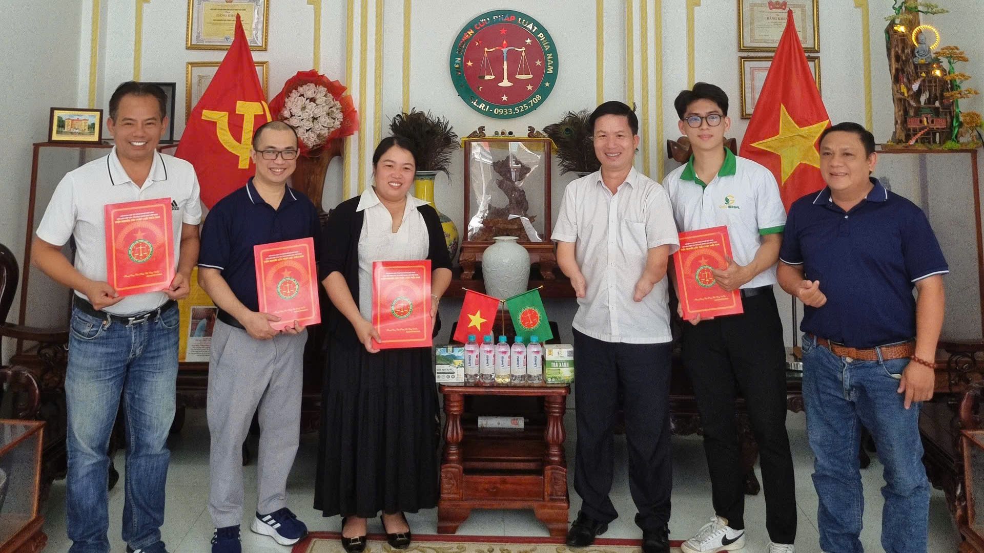 HST Liên minh Và Viện S.LR.I: Chính Thức Ký Kết Hợp Tác Lan Tỏa Giá Trị Bền Vững